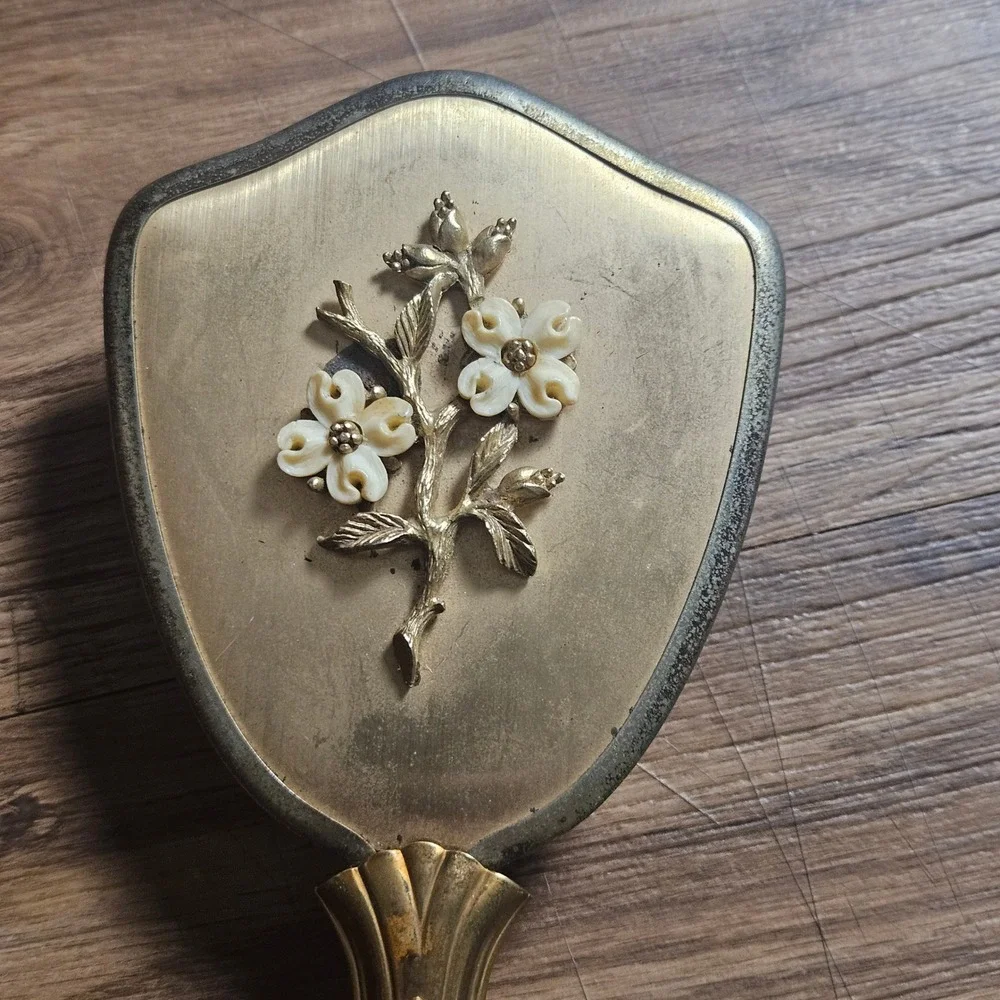 Vintage 50s 60s Handheld Regency Gold Tone Shield Hairbrush 3D Floral Branch 10
